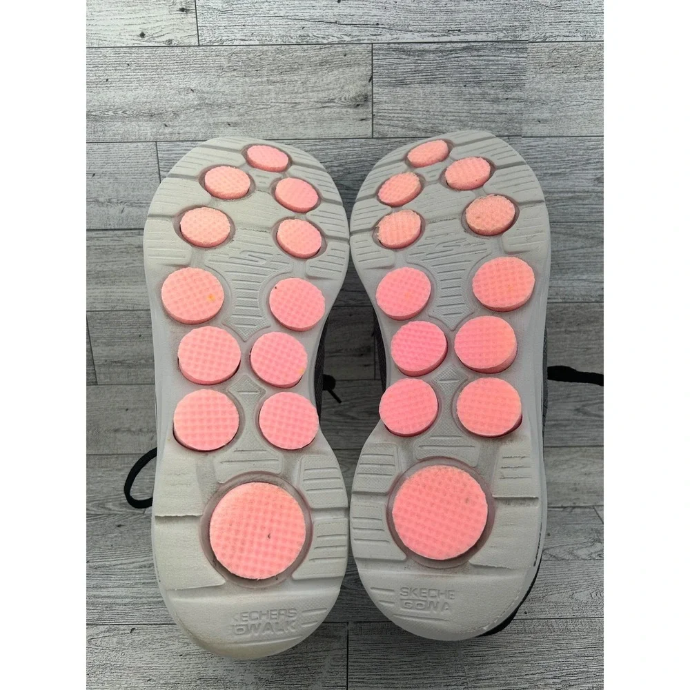 Skechers hands free